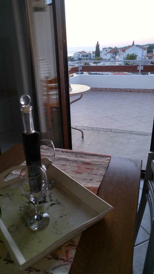 Vera Apartment 1 Rogoznica  Esterno foto