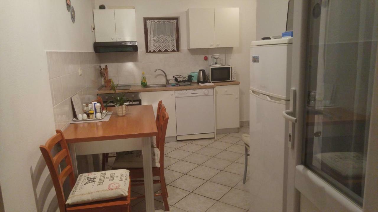 Vera Apartment 1 Rogoznica  Esterno foto